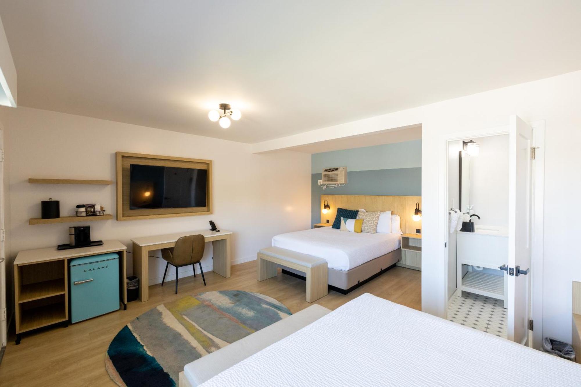 Tides Oceanview Inn And Cottages ピズモ・ビーチ エクステリア 写真