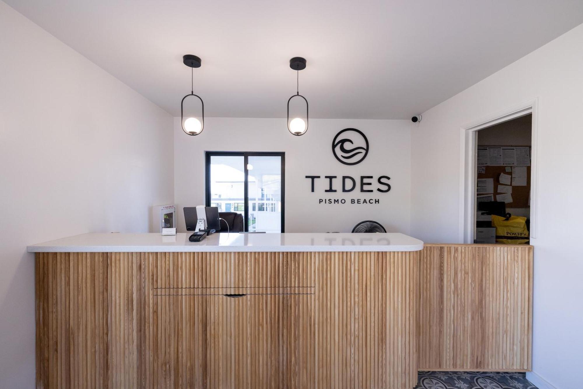 Tides Oceanview Inn And Cottages ピズモ・ビーチ エクステリア 写真