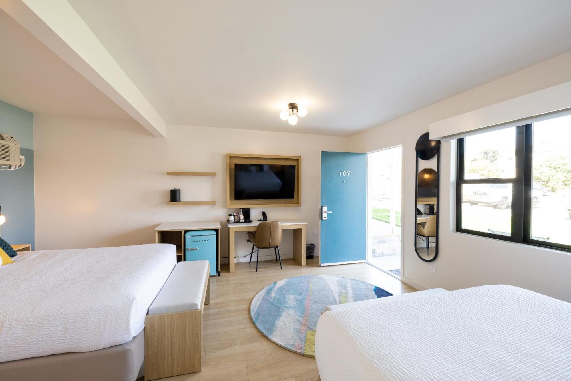 Tides Oceanview Inn And Cottages ピズモ・ビーチ エクステリア 写真