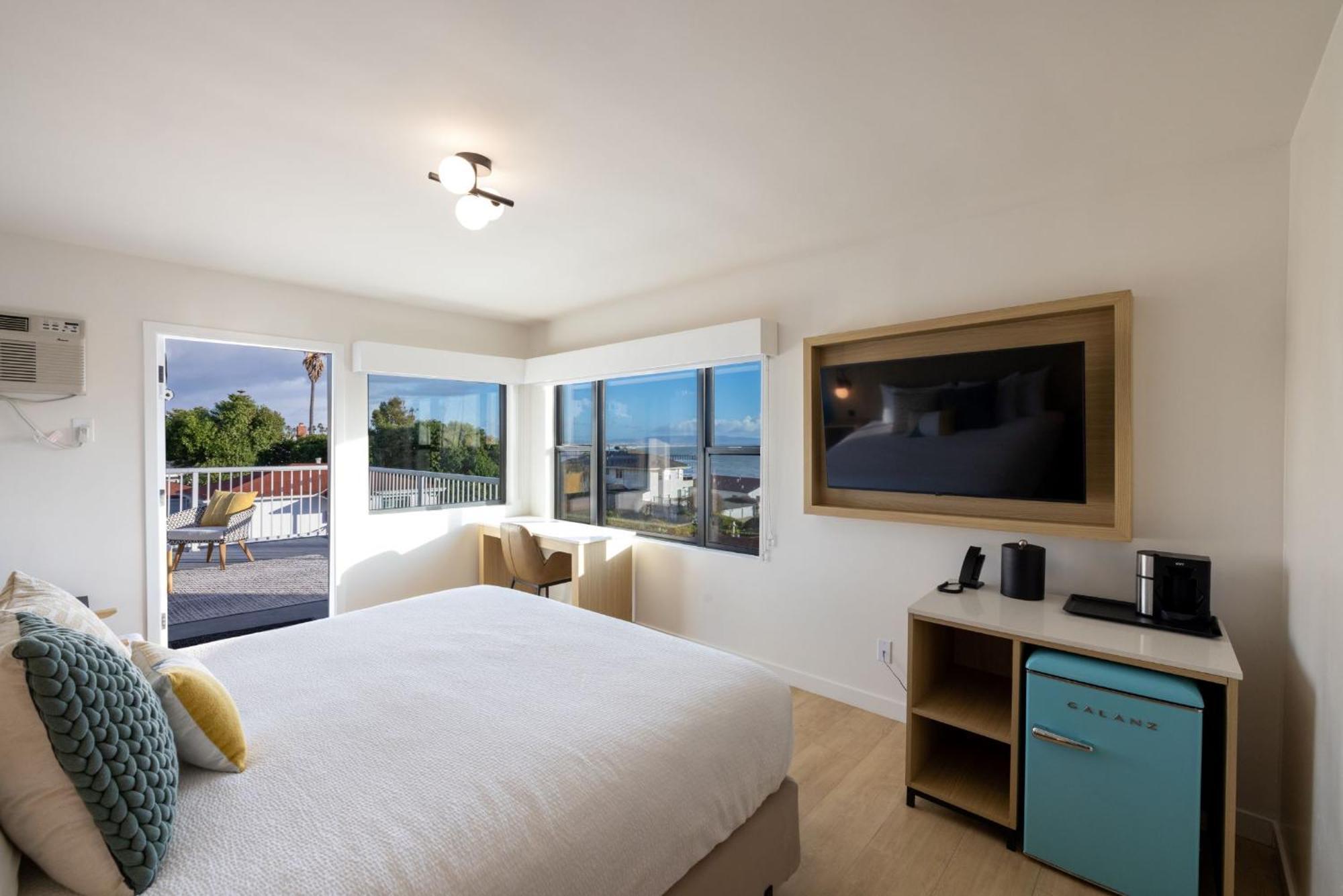 Tides Oceanview Inn And Cottages ピズモ・ビーチ エクステリア 写真