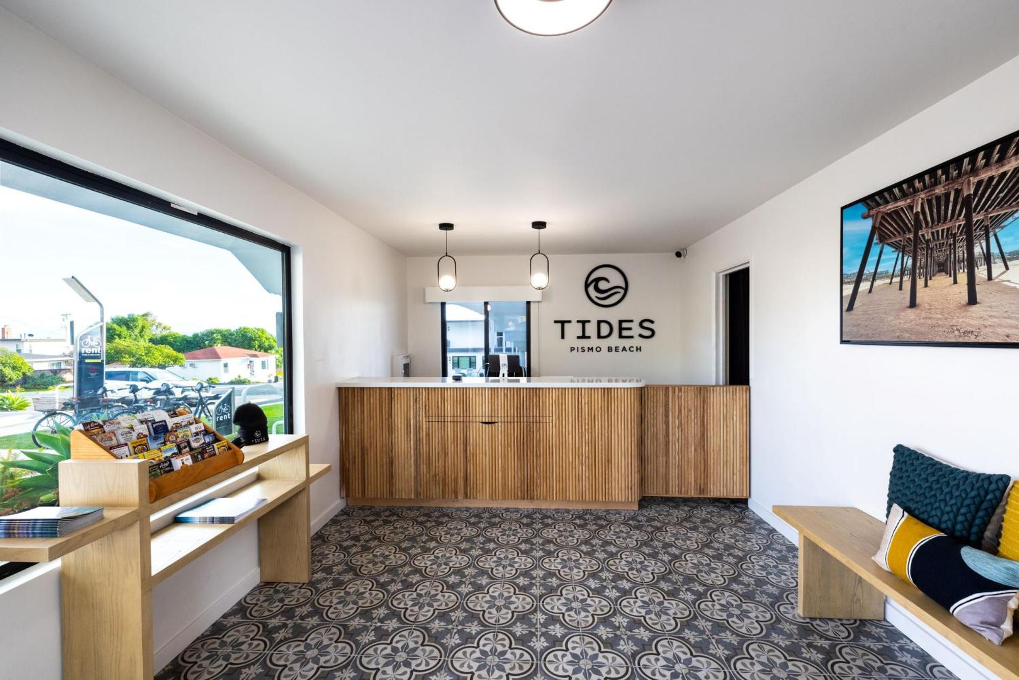 Tides Oceanview Inn And Cottages ピズモ・ビーチ エクステリア 写真