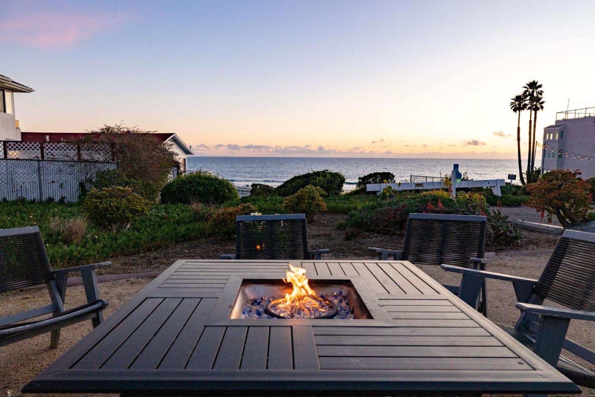 Tides Oceanview Inn And Cottages ピズモ・ビーチ エクステリア 写真