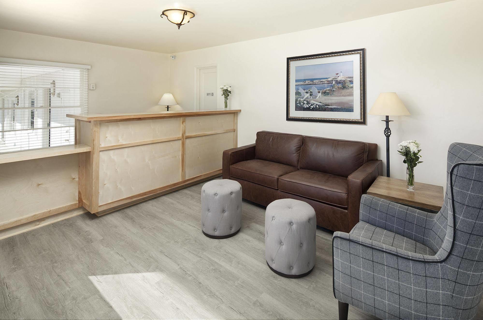 Tides Oceanview Inn And Cottages ピズモ・ビーチ エクステリア 写真
