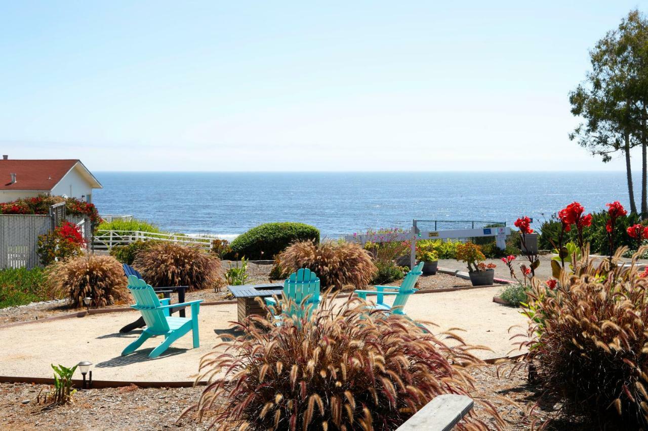 Tides Oceanview Inn And Cottages ピズモ・ビーチ エクステリア 写真